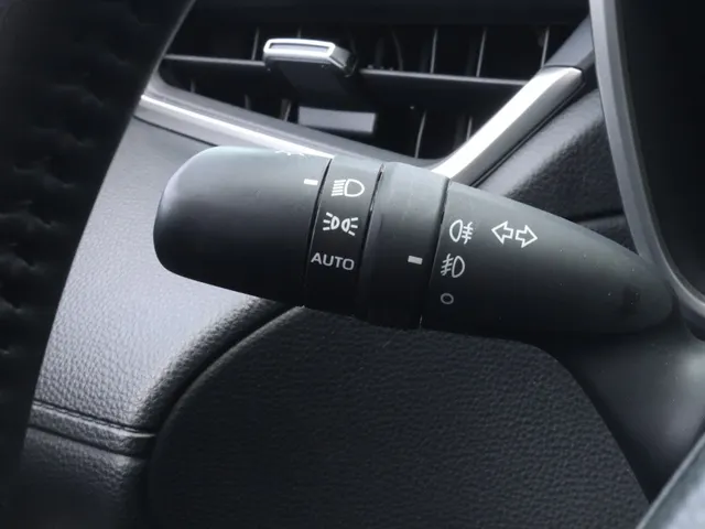 Toyota Corolla Cross Hybrid 140 Dynamic | Stoel/Stuur verwarm | All Season | Elek. kofferbakklep VERKOCHT