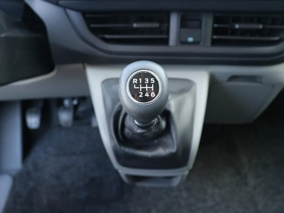 Ford Transit Custom 320 2.0 TDCI L2H1 Trend 136pk / BPM vrijstelling!