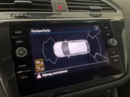 Volkswagen Tiguan 1.4 TSI 245pk DSG eHybrid R-Line Business · Apple/Android Car Play · Wegklapbare Trekhaak · Alarm · Dodehoek Detectie · Stoel-& Stuurverwarming · 19'' Inch ·