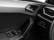 SEAT Leon 1.0 TSI FR 110pk FR · Apple/Android Car Play · Camera · Elekt. inklapbare spiegels · Navigatie · Adaptive Cruise Control ·  Garantie t/m 10-11-2027 of 100.000km