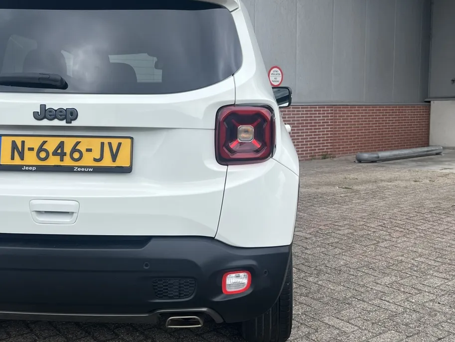 Jeep Renegade 4xe 240 PK Hybrid Limited | Navi | Carplay | Leder | Winter