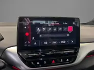 Volkswagen ID.4 Pro 77 kWh 174pk · Panoramadak · Inklap. Trekhaak · Warmtepomp · Matrix LED · Stuur- & Stoelverwarming · Apple/Android Car Play ·
