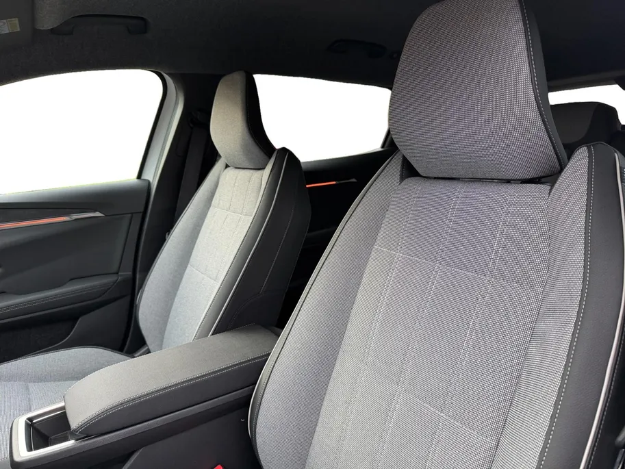 Mitsubishi Eclipse Cross Intense+ 87 kWh | ACTIEPRIJS INCL. € 4.000,- KORTING |