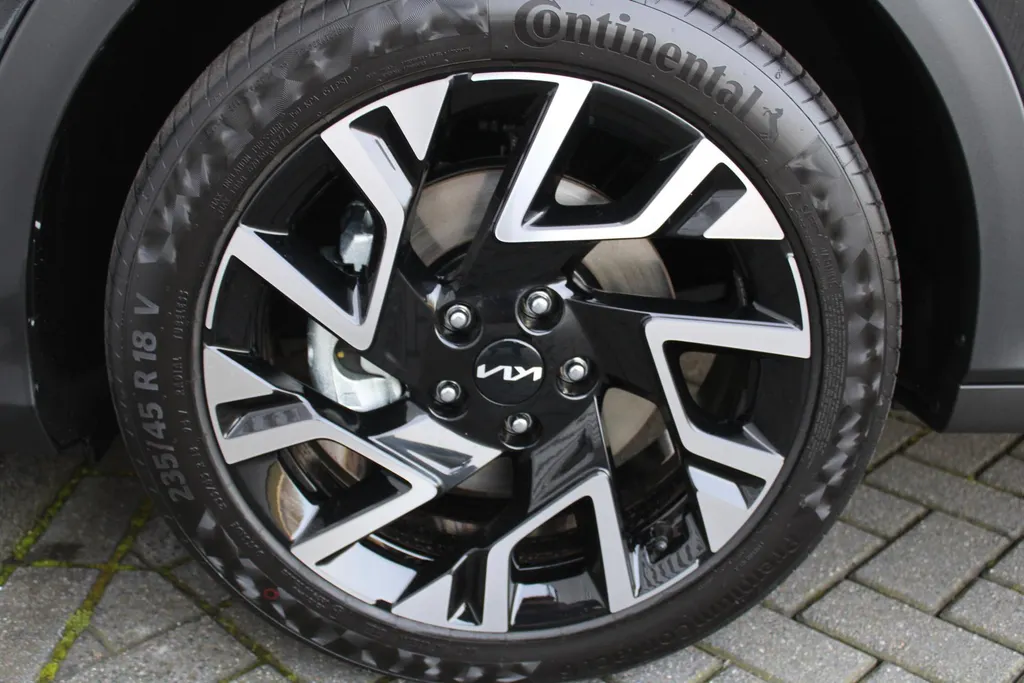 Kia XCeed 1.0 T-GDi DynamicPlusLine | Stuur-/stoelverwarming | Camera | Dodehoek detectie | Elektr. achterklep | 18' LM | Clima | Navi |