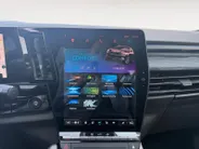 Renault Espace E-Tech full hybrid 200 iconic 7p. | Lederen Bekleding | Automatische Kofferbak | 360 Camera | Stoel & Stuurverwarming | Cruise & Climate Control | 12 Maanden BOVAG Garantie