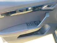 SEAT Arona 1.0 TSi 116pk FR Business Intense Trekhaak | CarPlay | Navi | Cruise | Two-Tone | Clima | Camera | Etc.