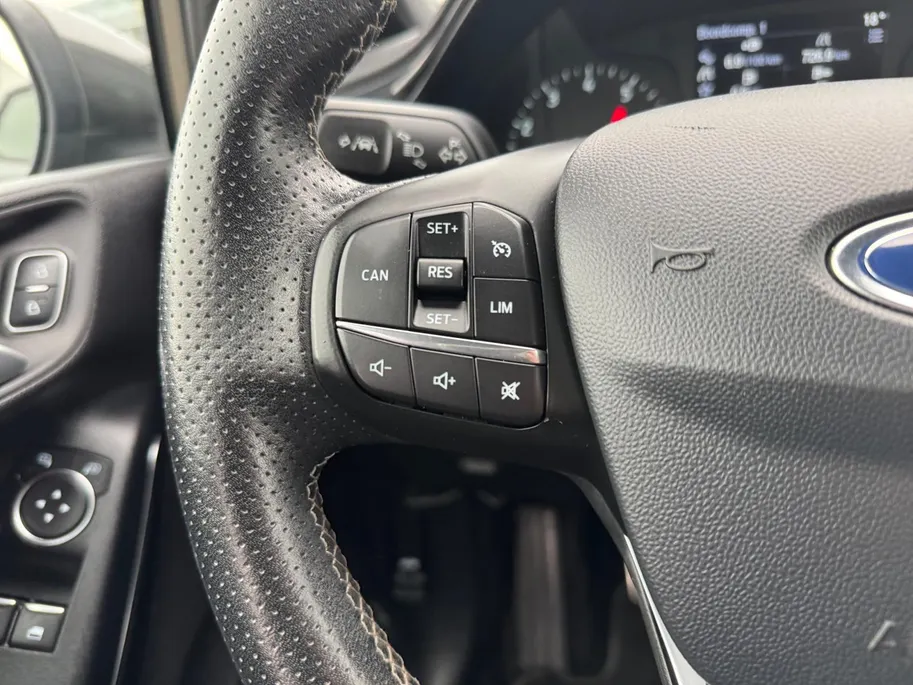 Ford Fiesta 1.0 EcoBoost ST-Line | NL auto | Cruise control | Voorruitverwarming | Navigatie | Apple carplay & Android auto | B&O audio | 17' lichtmetalen velgen | Bovag garantie |