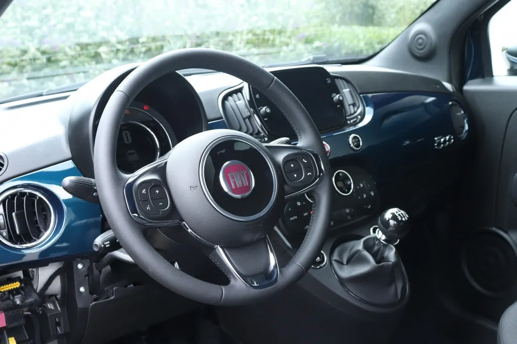 Fiat 500 1.0 Hybrid 70 PK | Comfort | Style | Tech | Navi