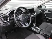 Kia Ceed Sportswagon 1.6 GDI PHEV DynamicPlusLine | Trekhaak | Stuur-/stoelverwarming | Plug-in | 16" LM | Clima | Camera | Cruise adapt. | Navi | LED |