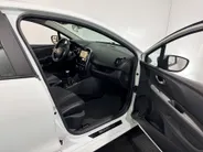 Renault Clio 90PK TCe GT-line | Lichtmetalen Velgen | Panoramadak | Parkeersensoren | Climate Control | Sportstoelen | Cruise Control | Full LED | Navi | Bluetooth | Armsteun | Keyless Entry |