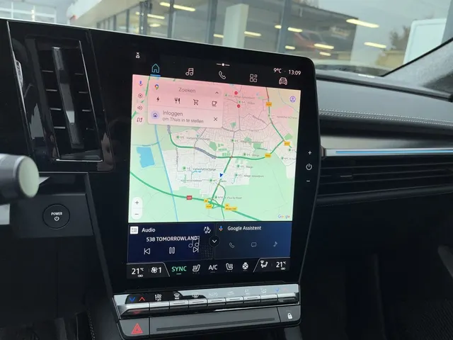 Mitsubishi Eclipse Cross Instyle 87 kWh | Panoramadak | Harman Kardon audio
