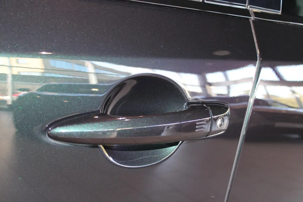 Nissan ARIYA Advance 91 kWh | Electrische stoel verstelling | Apple carplay & Android auto | Navigatie | Parkereersensoren v+a | 360grd camera | Kameleon kleur | 22kw lader | Bi-led verlichting |