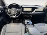 Kia e-Niro DynamicLine 64 kWh | Zeer nette auto | SoH 100% | Navigatie | Apple CarPlay & Android Auto | Achteruitrijcamera |
