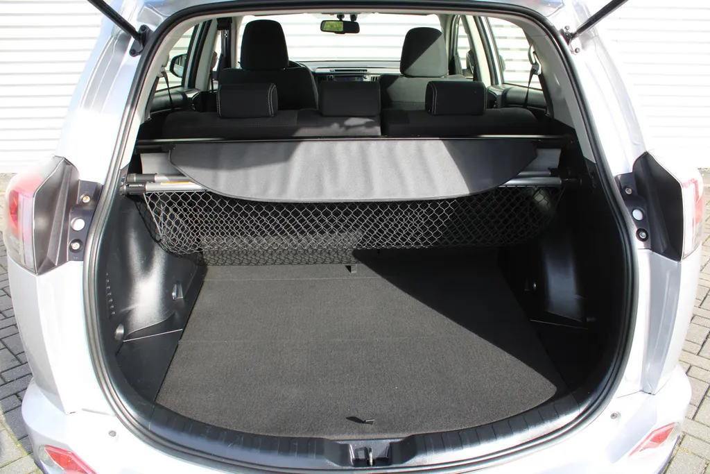 Toyota RAV4 2.0 VVT-i AWD Dynamic | 17' LM | Airco | Navi | Camera | Trekhaak | Automaat |