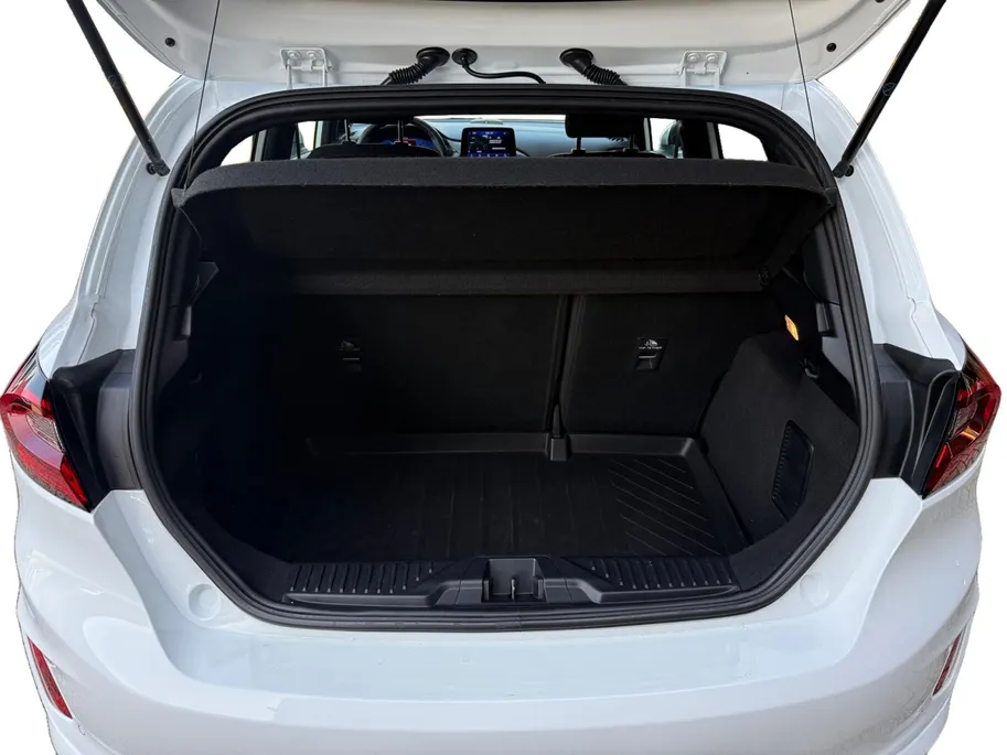 Ford Fiesta 1.0 EcoBoost Hybrid ST-Line X | NL Auto | Dealeronderhouden | Winter Pack | Driver Assistance Pack | Camera | Afneembare Trekhaak | Apple Carplay & Android Auto |