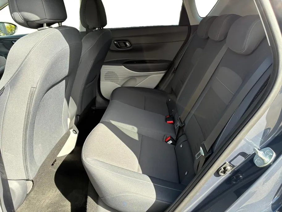 Hyundai Bayon Premium | Clima | Uniek |SUPER GAVE ACTIE, EXTRA DEMO KORTING en INCLUSIEF FABRIEKSGARANTIE! Wordt mee gereden (demo) bezichtiging op afspraak.