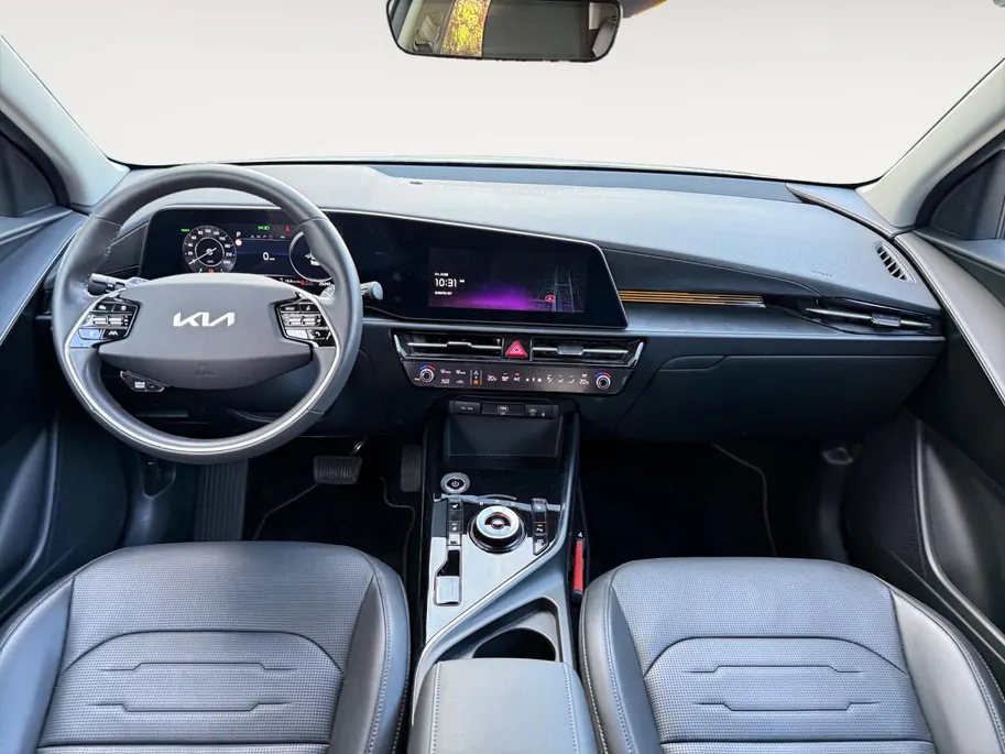 Kia Niro EV Edition Advanced 64.8 kWh | Camera | Keyless | Navi | Stoel + Stuurverwarming | Blindspot | Apple Carplay | Android Auto | Fabrieksgarantie t/m 03-2031 + 3 jaar verlengd tot 03-2034 |