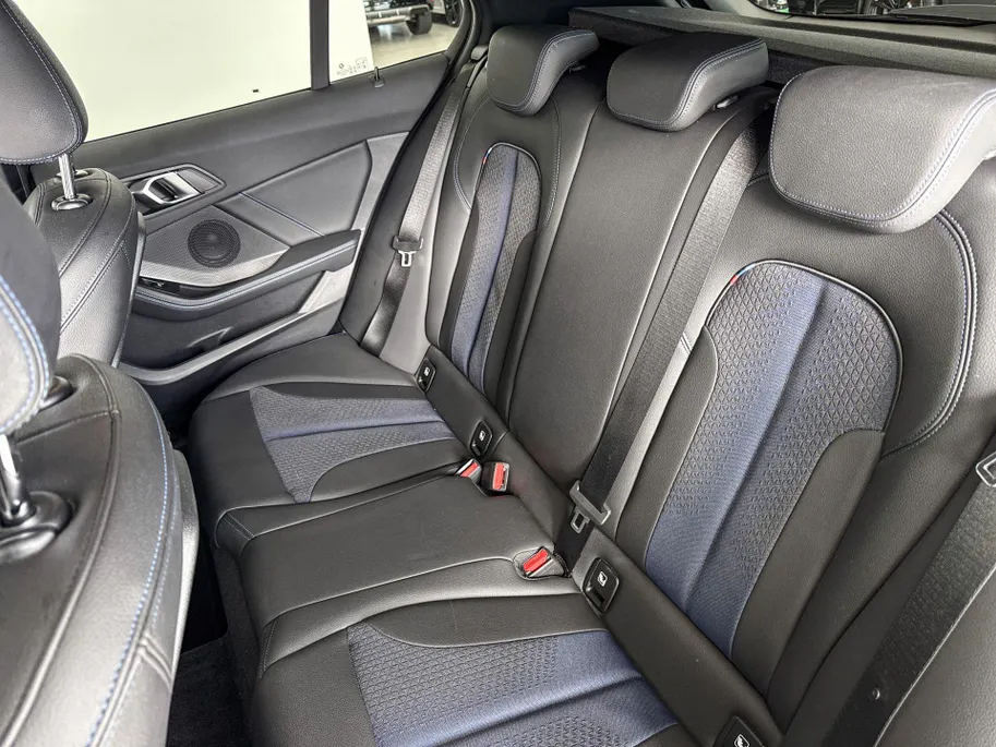 BMW 1 Serie 118i Introduction Edition