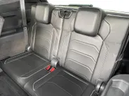 Volkswagen Tiguan Allspace 1.4 TSI Highline 7p. *Automaat*Navi*Schuif/kanteldak*Climate Control*Trekhaak*Stoelverwarming*Lederen bekleding*Parkeerhulp*Elekt. Achterklep*Vol opties!