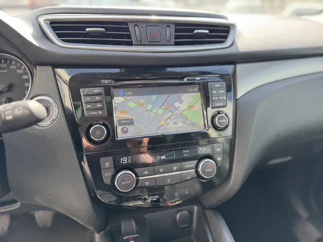 Nissan QASHQAI 1.6 Tekna Design