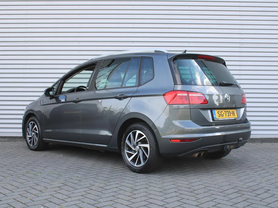 Volkswagen Golf Sportsvan 1.4 TSI Sound | Automaat | Navi | Trekhaak | 16” LM | Stoelverwarming | Cruise adapt. | All seasons | Apple CarPlay/Android Auto |