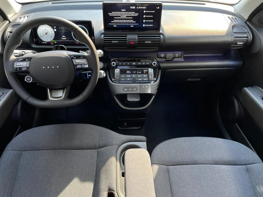 Hyundai Inster Evolve 49 kWh | Nieuw | Uit voorraad leverbaar | Zeer compleet | 360 km range | 360 graden camera | Hyundai Rotterdam - Noord |