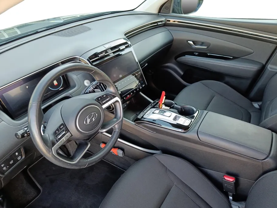 Hyundai Tucson 1.6 T-GDI HEV Comfort Smart | Trekhaak | Elektrische achterklep | Navigatie | Parkeersensoren voor en achter |