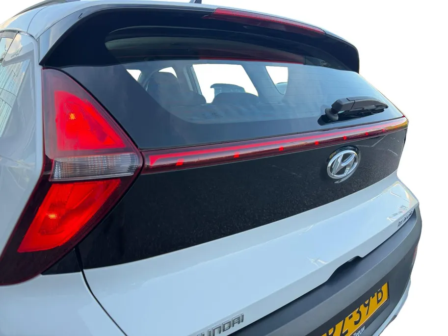 Hyundai Bayon 1.0 T-GDI Comfort 100PK | Navigatie | Apple Carplay & Android Auto | Achteruitrijcamera | Cruise control | Parkeersensoren achter | Lichtmetalen velgen |