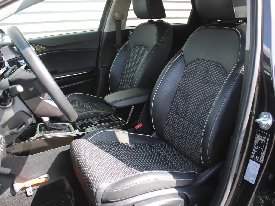 Kia Ceed 1.5 T-GDi DCT7 DynamicPlusLine | BTW Auto | Automaat | Keyless | Stoel verwarming | Navi | Camera | Adap. Cruise |