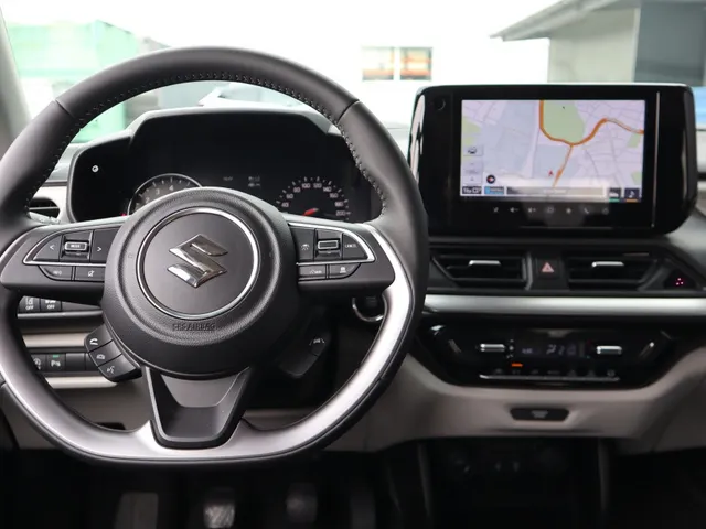 Suzuki Swift 1.2 Style Smart Hybrid