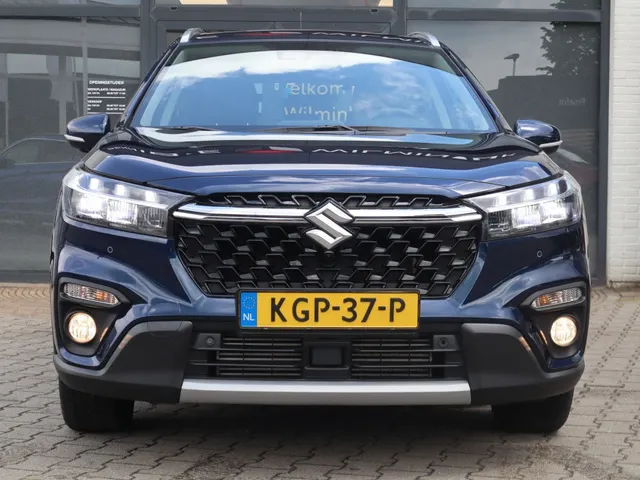 Suzuki S-Cross 1.4 BoosterJet Style Hybrid All Seasons | 360 camera | Leder