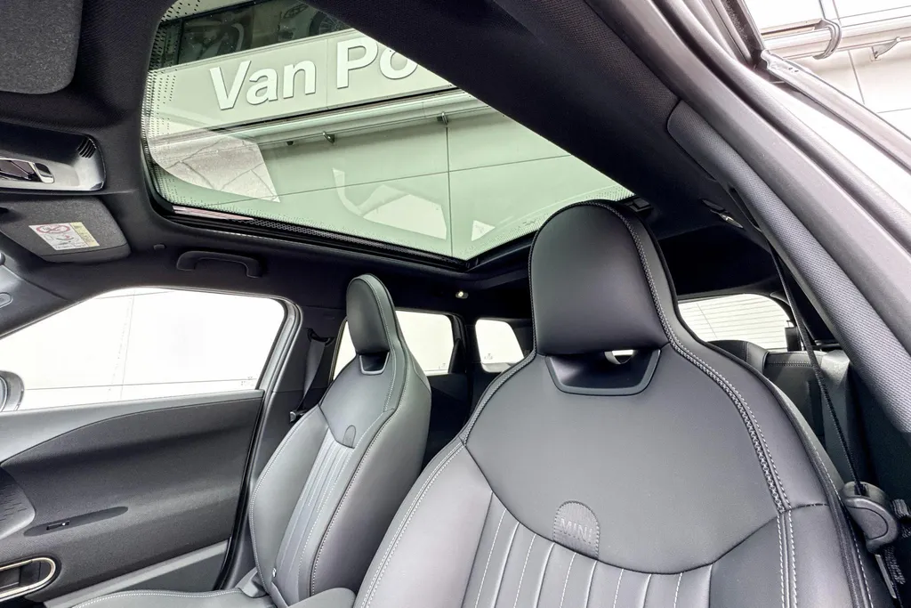 MINI Aceman SE John Cooper Works M 54.2 kWh