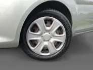 Ford Fiesta 1.25 Limited | Nieuwe Distributieriem bij aflevering | Trekhaak | All weather banden | Radio | Dealer onderhouden | Nieuwe APK | 12maanden BOVAG Garantie |