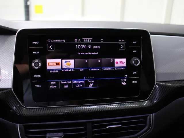 Volkswagen T-Cross 1.0 TSI DSG Life Energy Edition Navigatie | Lichtmetalen velgen | 4-Seizoenen banden | Parkeersensoren