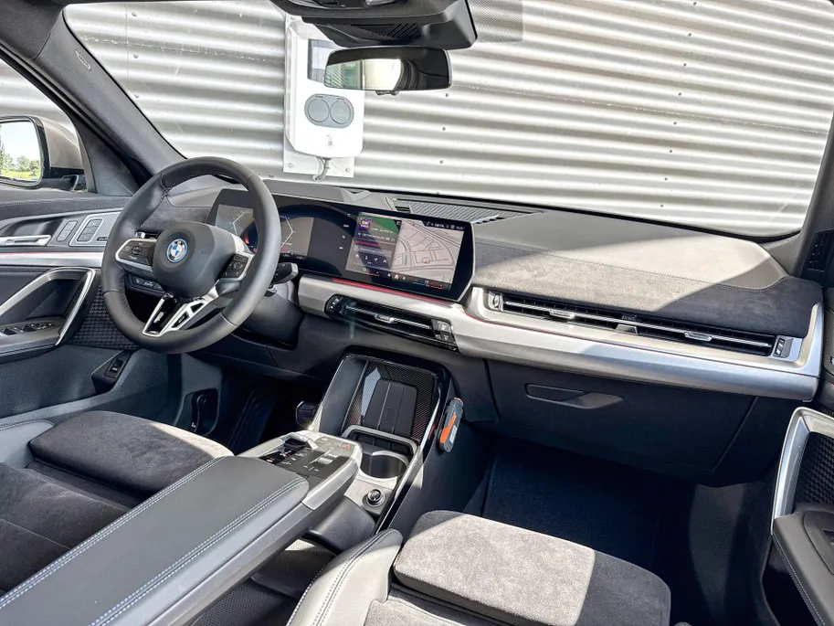 BMW iX2 eDrive20 67 kWh M Sport Edition