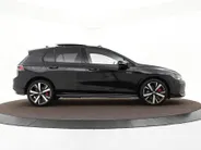 Volkswagen Golf 1.5 272pk DSG eHybrid GTE · Panoramadak · Wegklapbare Trekhaak · Camera · Apple/Android Car Play · 18'' Inch · Garantie t/m 16-10-2030 of 100.000km