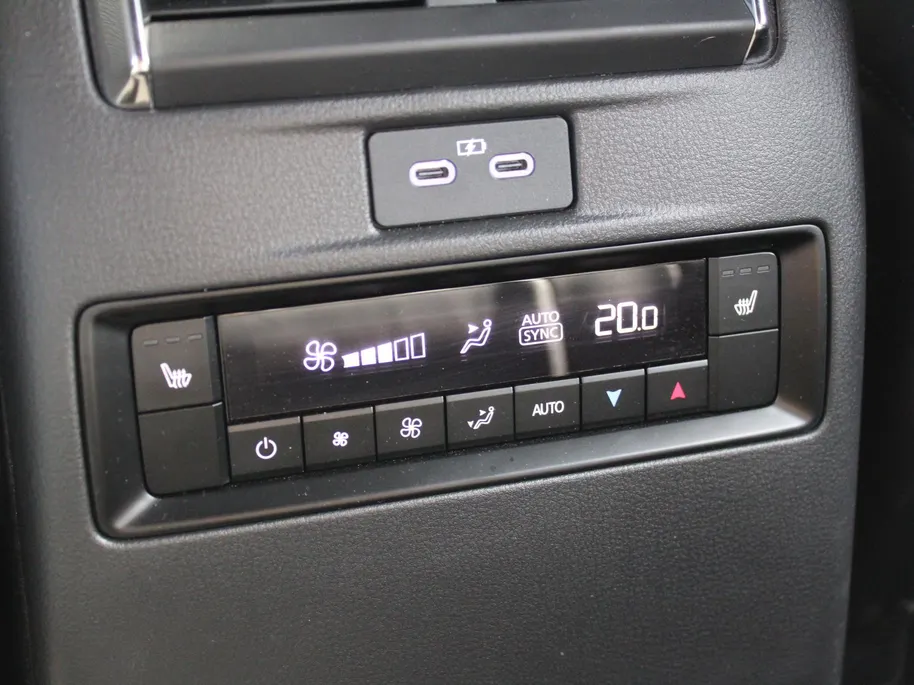 Mazda CX-80 2.5 e-SkyActiv PHEV Homura Plus | Stuur-/stoelverwarming+ventilatie | Schuifdak | Leer | HUD | Elek. stuur-/stoelverstelling | Camera rondom | 20' LM |