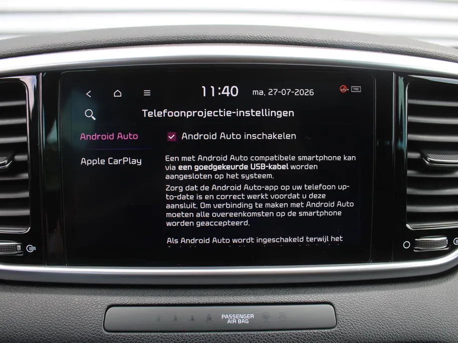 Kia Sportage 1.6 T-GDI Black Edition | Stuur-/stoelverwarming v+a | Schuifdak | Leer | Camera | Elek. achterklep | Cruise | PDC | Navi | 17' LM | Zeer nette auto! |