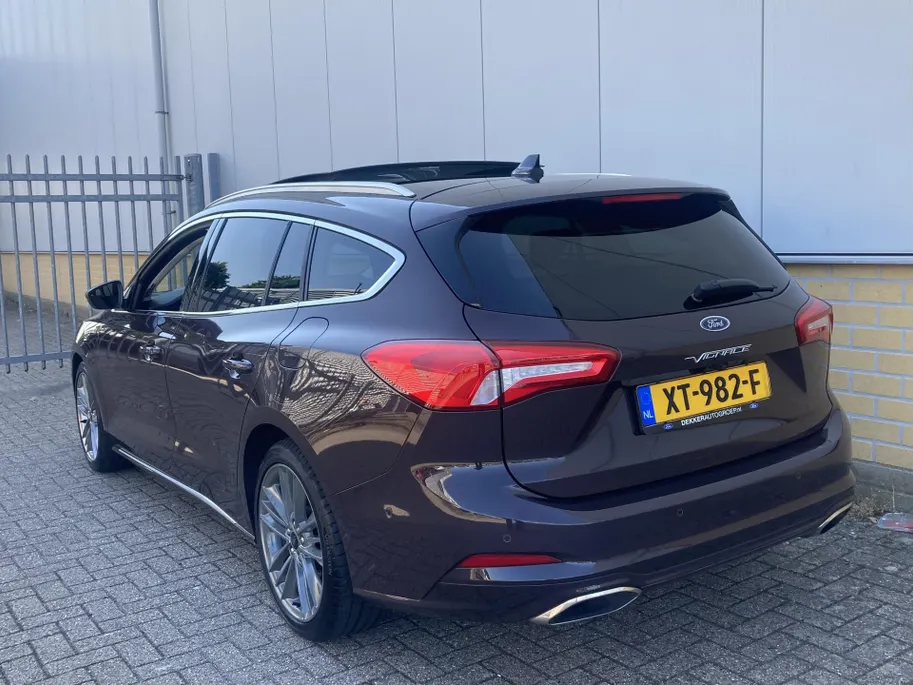 Ford Focus 1.0 EcoBoost 125 pk Vignale Wagon Panoramadak - Design Pack - Winter Pack - Lederen bekleding