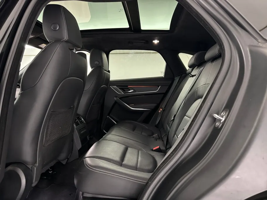 Jaguar F-PACE 2.0 P400e R-Dynamic HSE Black Pack | Panoramadak | Massagestoelen + Ventilatie | Head-Up Display