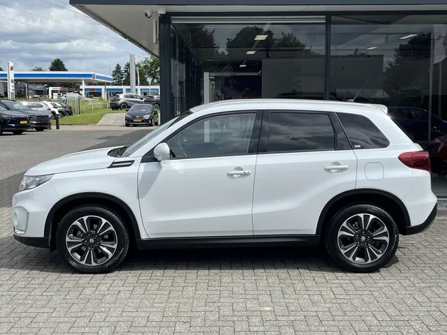Suzuki Vitara 1.4 Boosterjet Stijl | Trekhaak | All Seasons