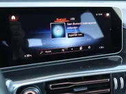 Mercedes-Benz EQC 400 4MATIC Premium Plus 80 kWh l Trekhaak l Keyless l Stoelverwarming