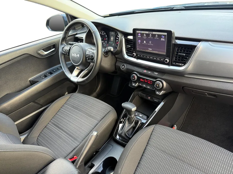 Kia Stonic 1.0 T-GDi MHEV DynamicPlusLine | Trekhaak | Keyless | Camera | Climate Control | Cruise Control | Lane Assist | Apple Carplay | Android Auto |