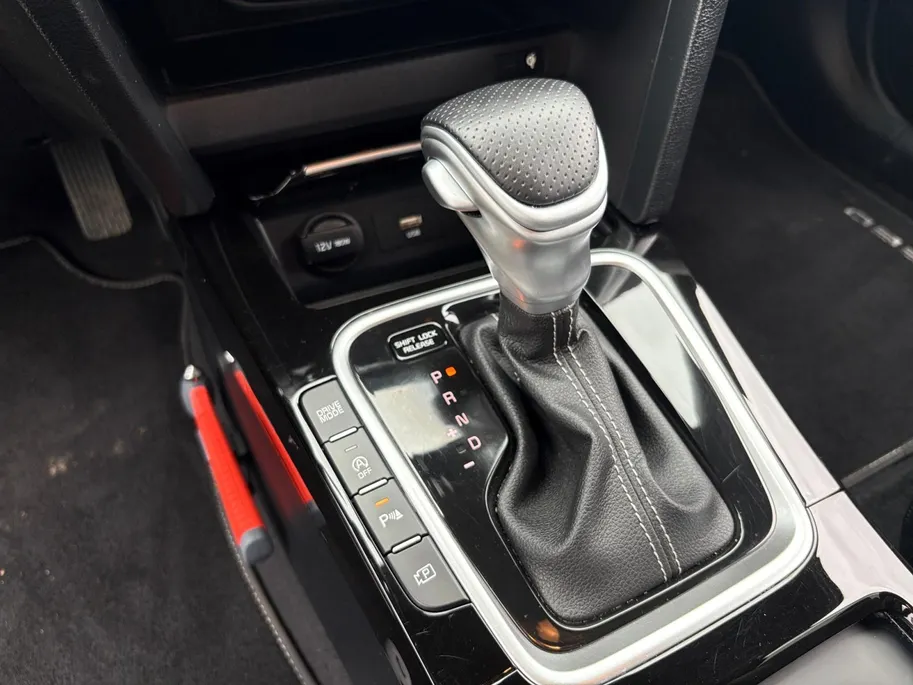 Kia Ceed Sportswagon 1.0 T-GDi MHEV Design Edition | Stoel en stuurverwarming | Navigatie | Camera | Apple Carplay / Android Auto | Elektrisch achterklep |