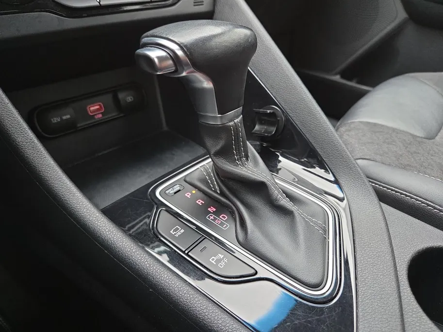 Kia Niro 1.6i Hybrid DynamicLine | 1e Eigenaar | Automaat | Camera | Carplay | navigatie | Cruise Control Adaptief | 12 Maanden BOVAG Garantie |