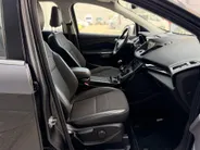 Ford Kuga 1.5 EcoBoost Titanium TREKHAAK I VOORRUITVERWARMING I ACHTERUITRIJCAMERA I CRUISE CONTROL I APPLE CARPLAY / ANDROID AUTO I