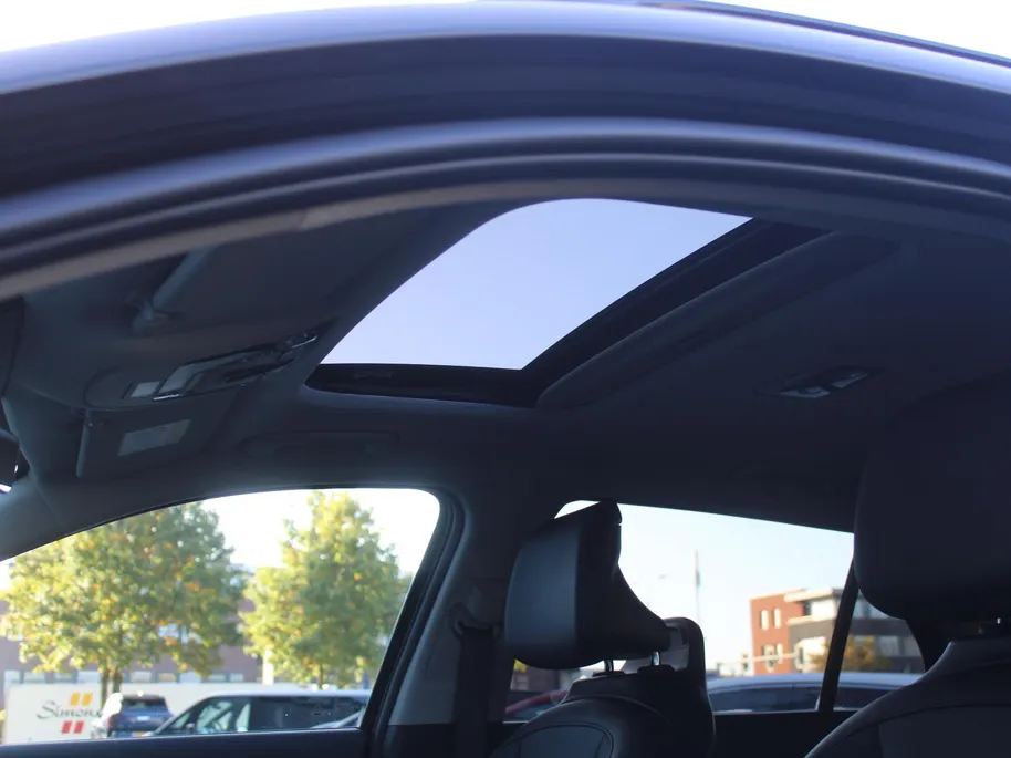 Kia Niro 1.6 GDi Hybrid DynamicPlusLine | Schuif-/kanteldak | Stuur-/stoelverwarming | Cruise adapt. | Camera | HUD | LED | Clima | 16' LM | Navi |