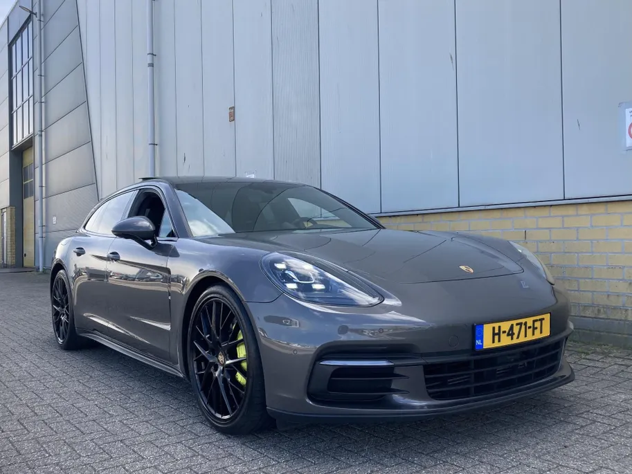 Porsche Panamera Sport Turismo 4 - 3.0 331 pk Sport Chrono - Panoramadak - Stoelverwarming  - Luchtvering - 21 inch lichtmetalen velgen