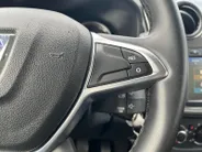 Dacia Sandero 0.9 TCe Tech Road | Achteruitrijcamera | Airco | Navigatie | Cruise | Telefoon |