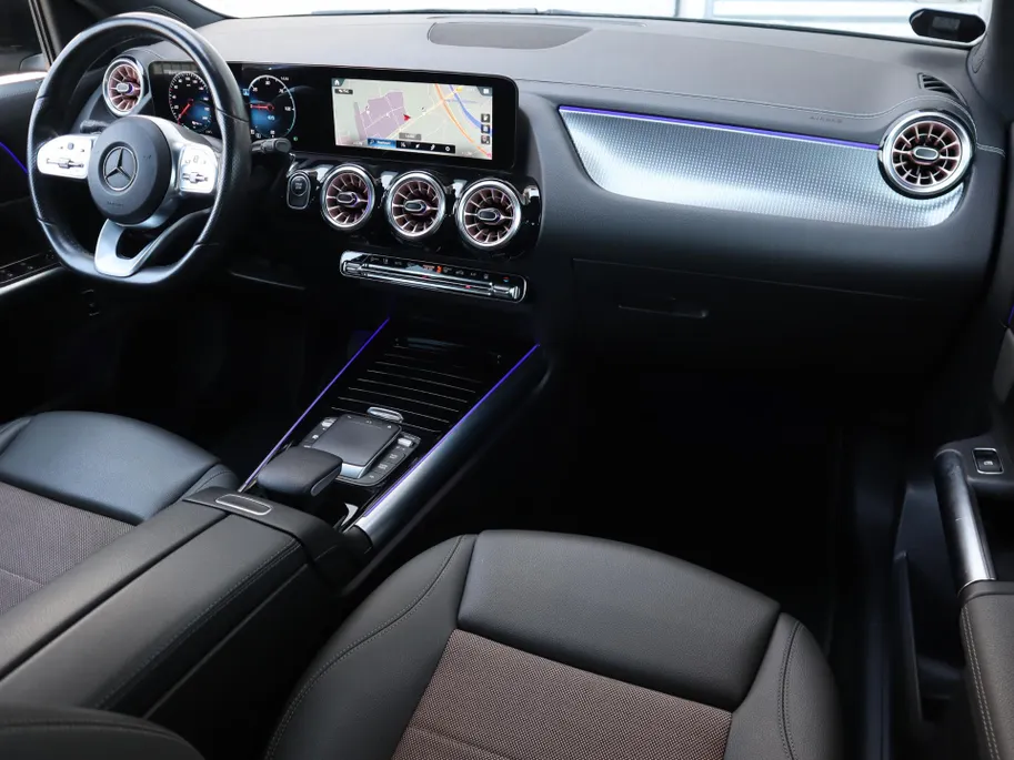 Mercedes-Benz EQA 250 Business Solution Luxury 67 kWh l Keyless l Panoramadak l Stoelverwarming